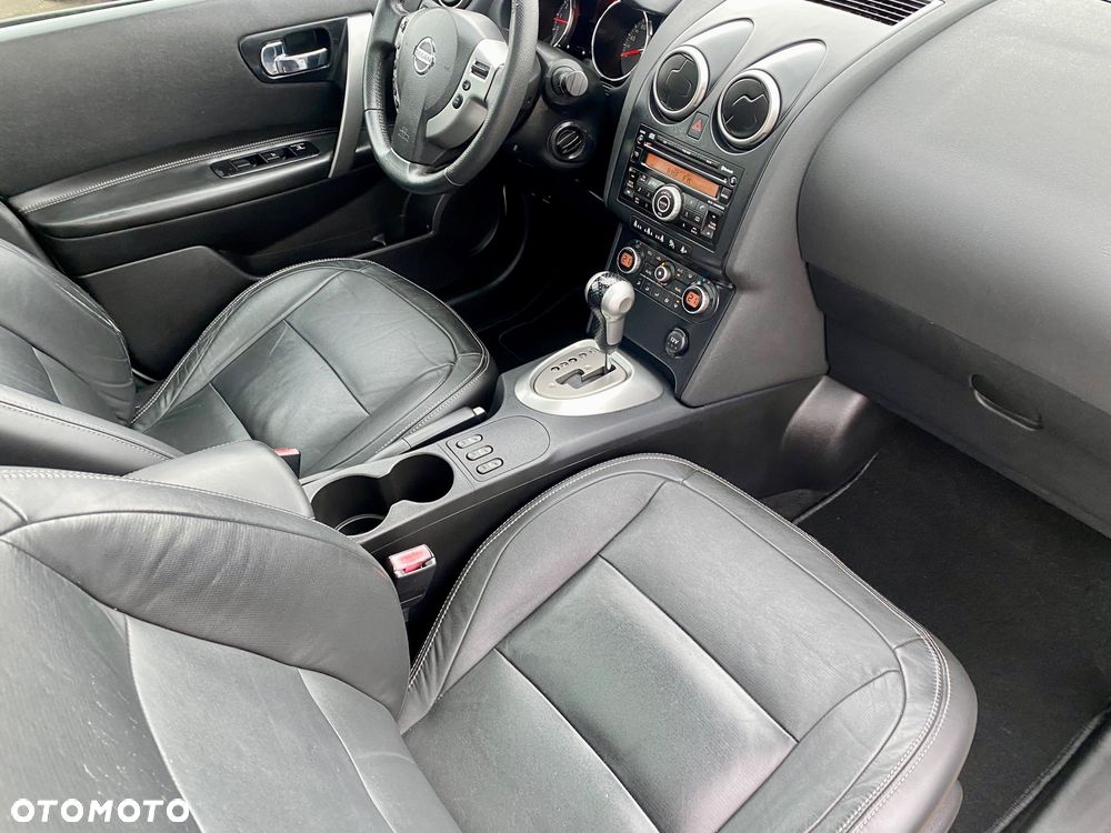 Nissan Qashqai 2.0 Tekna CVT - 11