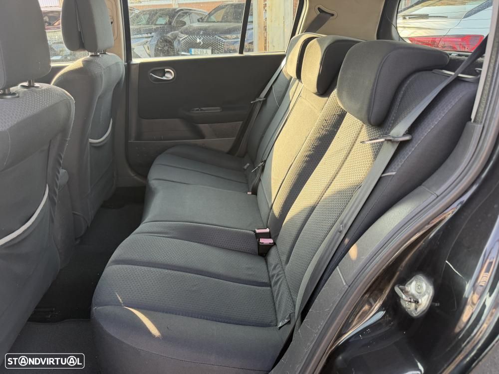 Renault Mégane 1.5 dCi Dynamique - 13