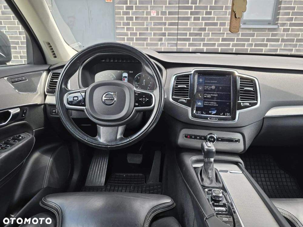 Volvo XC 90 D5 AWD Inscription 7os - 32