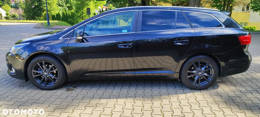 Toyota Avensis 1.8 Sol - 8