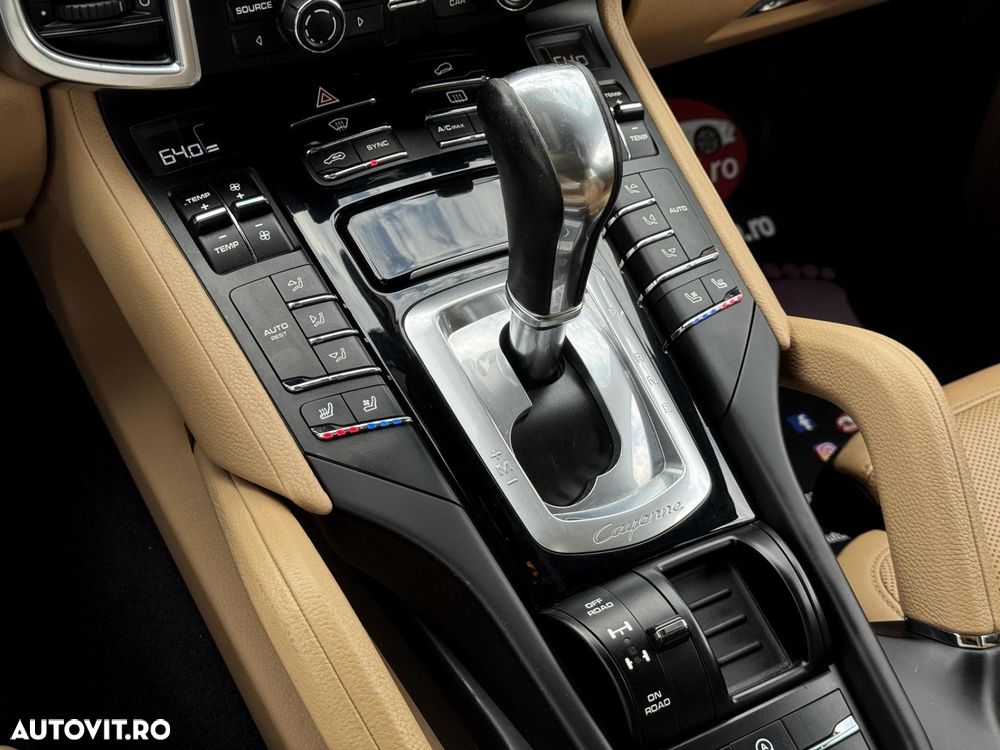 Porsche Cayenne V6 3.6L Aut. - 18