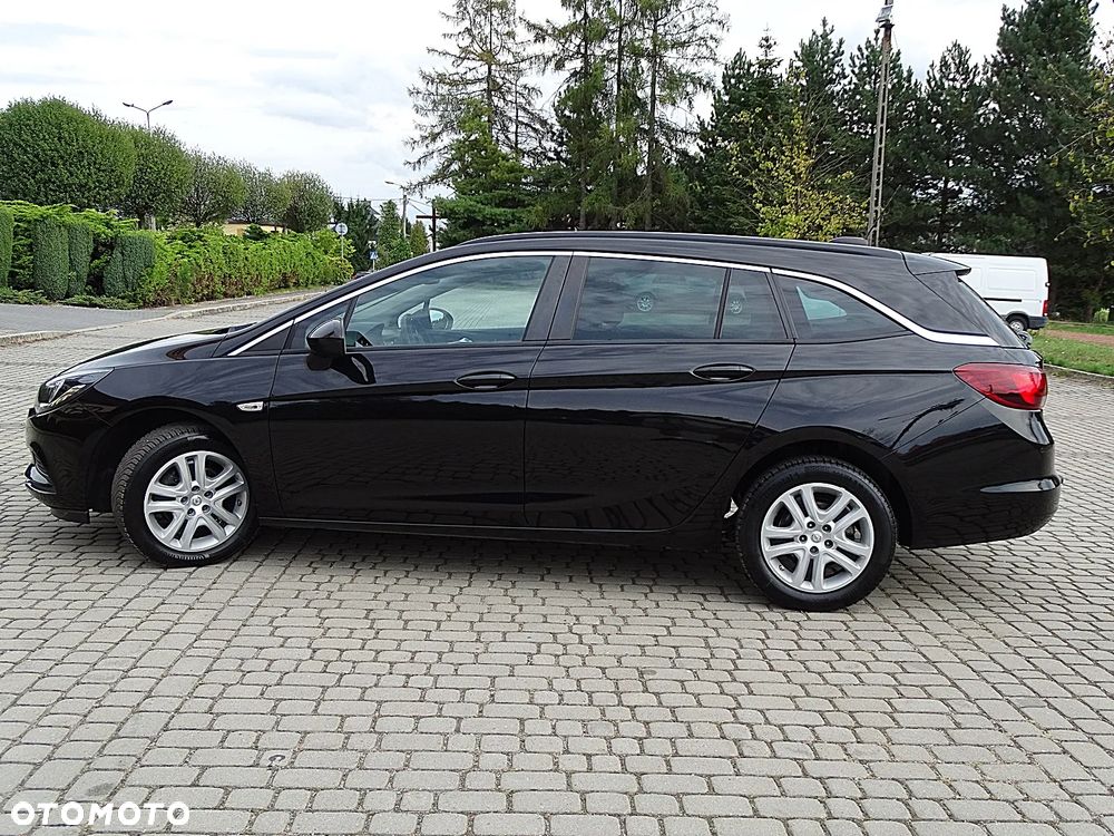 Opel Astra 1.4 Turbo Innovation - 32