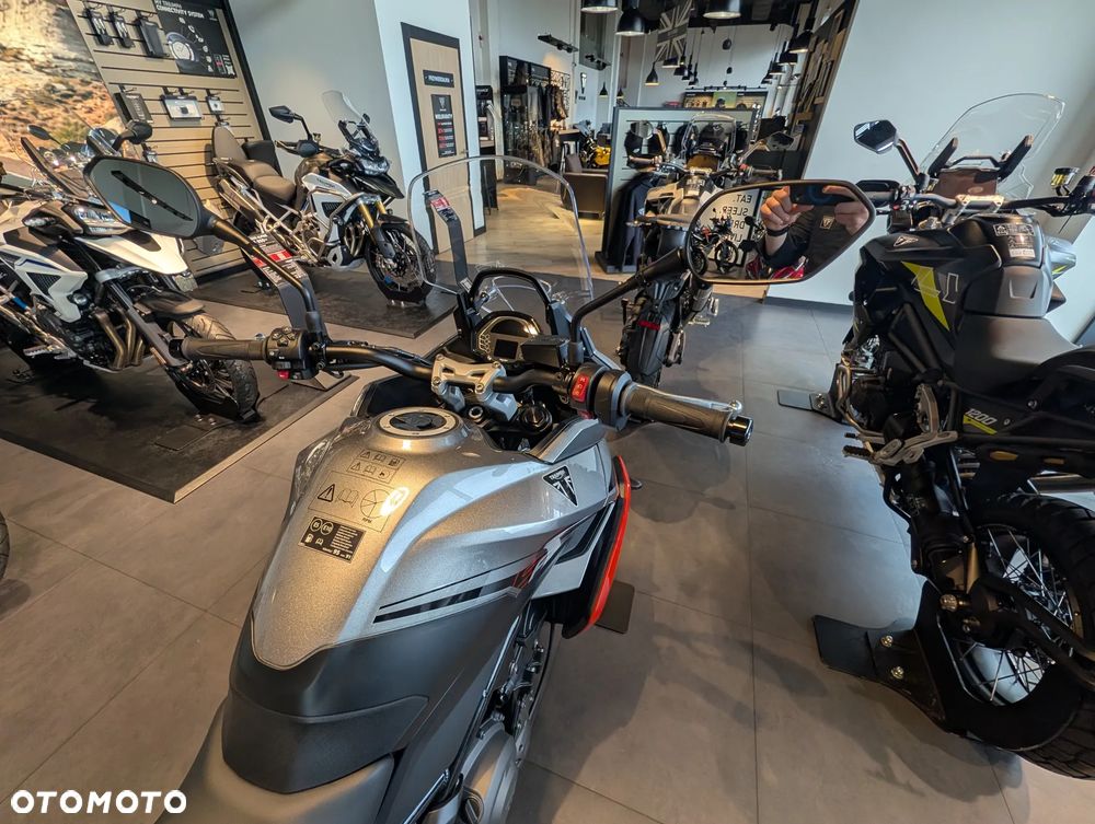 Triumph Tiger - 2