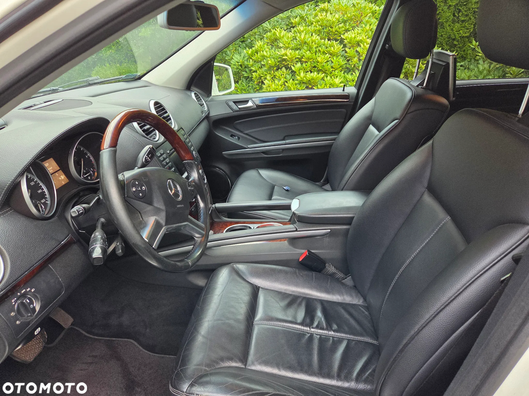 Mercedes-Benz GL 350 CDI BlueEff - 11