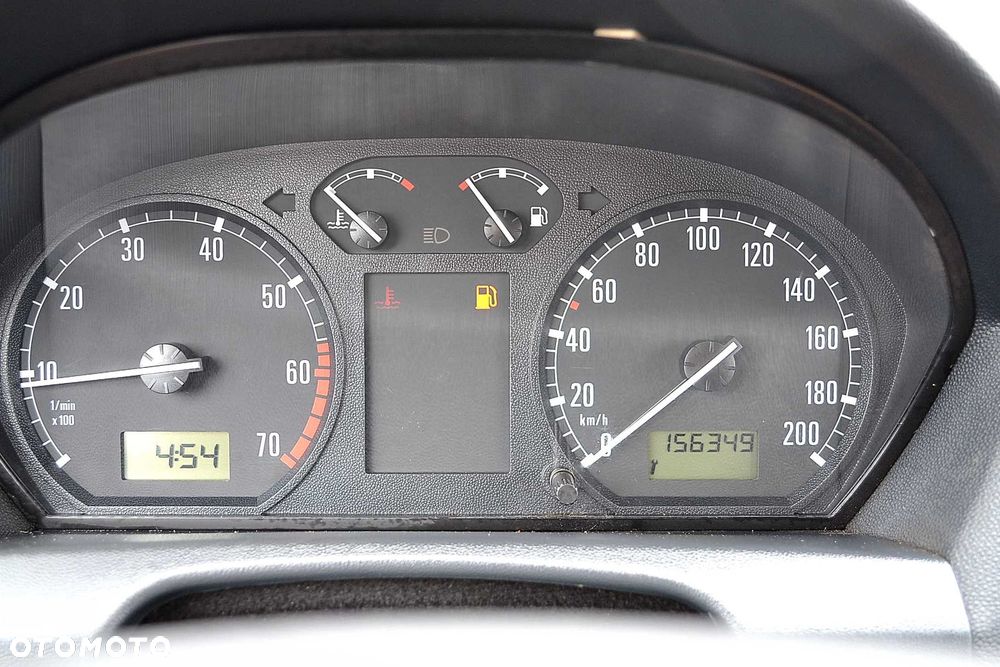 Skoda Fabia - 8