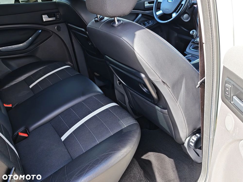 Ford Kuga 2.0 TDCi Titanium - 23