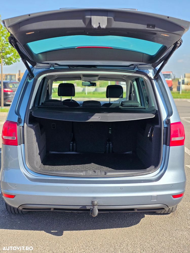 Volkswagen Sharan 2.0 TDI DSG BlueMotion Technology Highline - 8