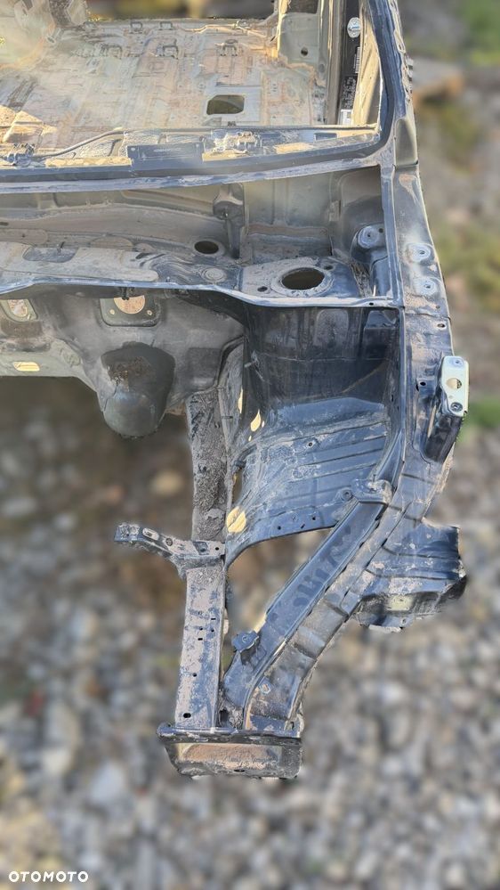 B3 KIA CARNIVAL IV 2020 - ĆWIARTKA LEWA PRZÓD PODŁUŻNICA P2M - 2