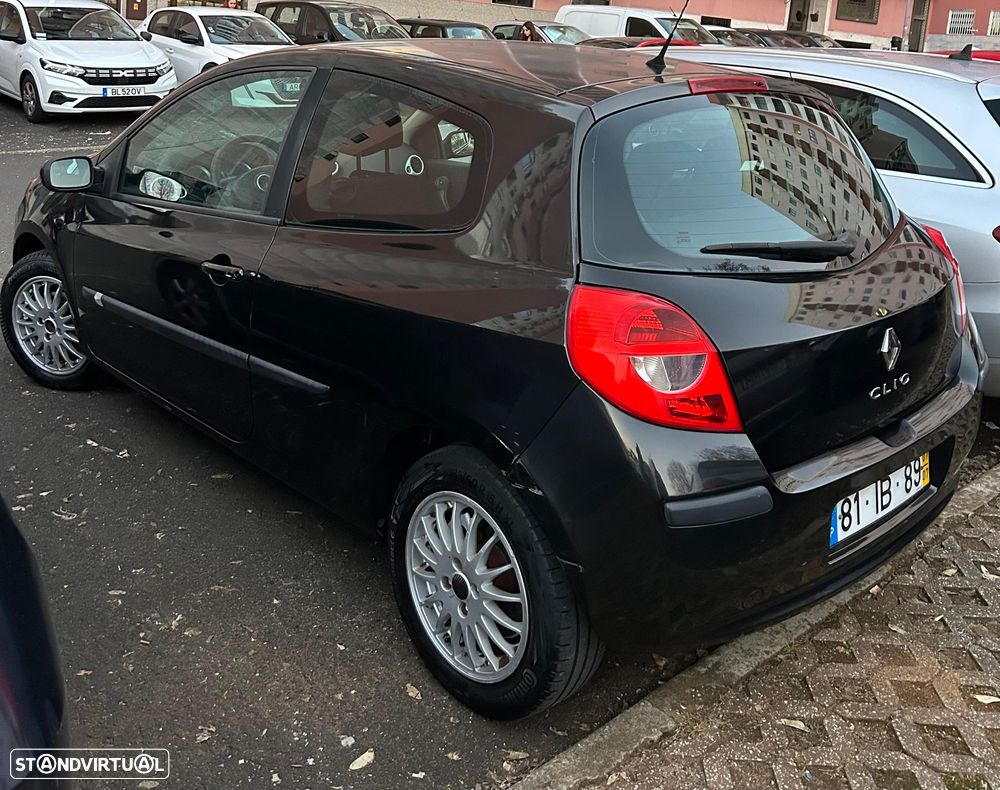 Renault Clio 1.5 dCi ESP Edition Dynamique - 9