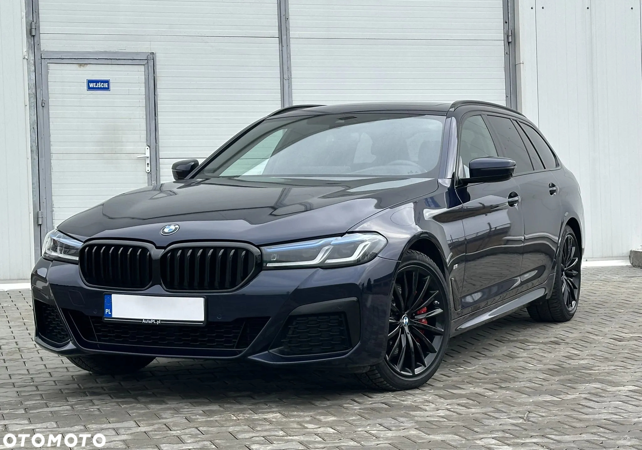 BMW Seria 5 530i xDrive M Sport sport - 2