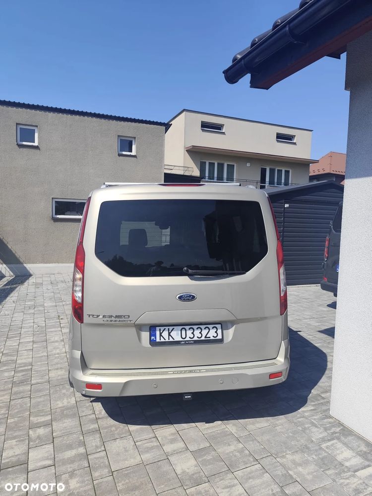 Ford Tourneo Connect 1.5 TDCi Titanium - 4