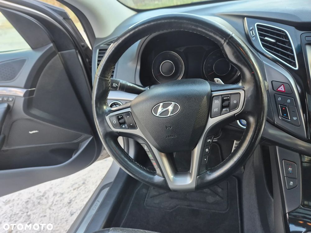 Hyundai i40 Kombi blue 1.7 CRDi DCT Premium - 22