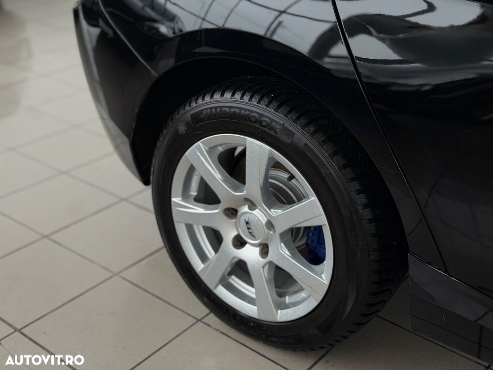 BMW Seria 1 118d Sport Line - 12