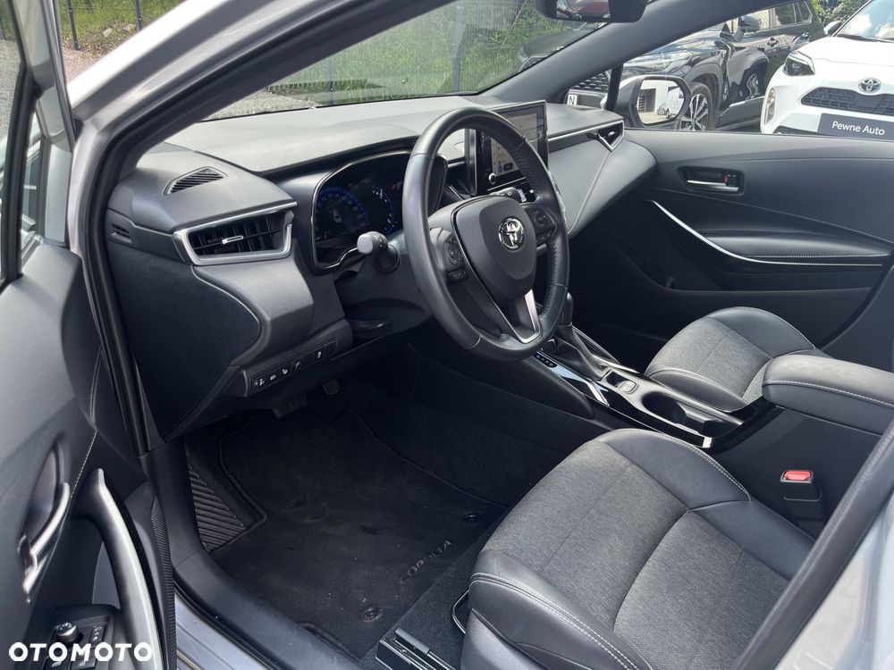 Toyota Corolla 2.0 Hybrid Comfort - 16