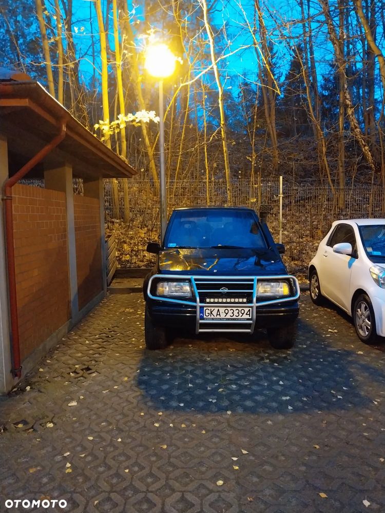 Suzuki Vitara 1.6 JX - 12