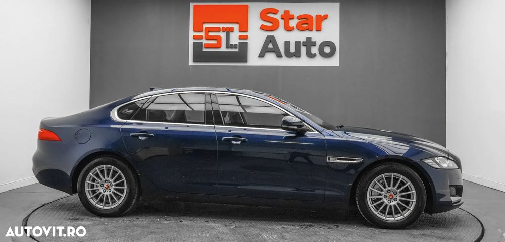 Jaguar XF 20d RWD E-Performance Pure - 10