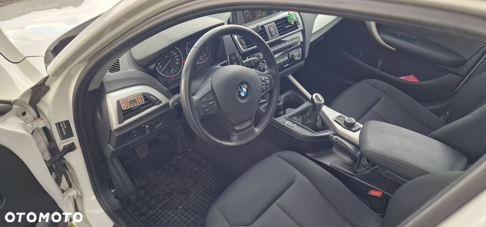 BMW Seria 1 - 12
