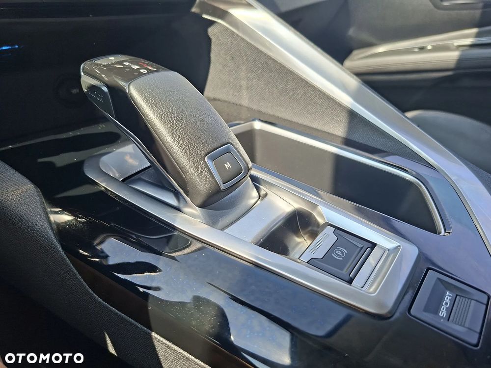 Peugeot 3008 - 18