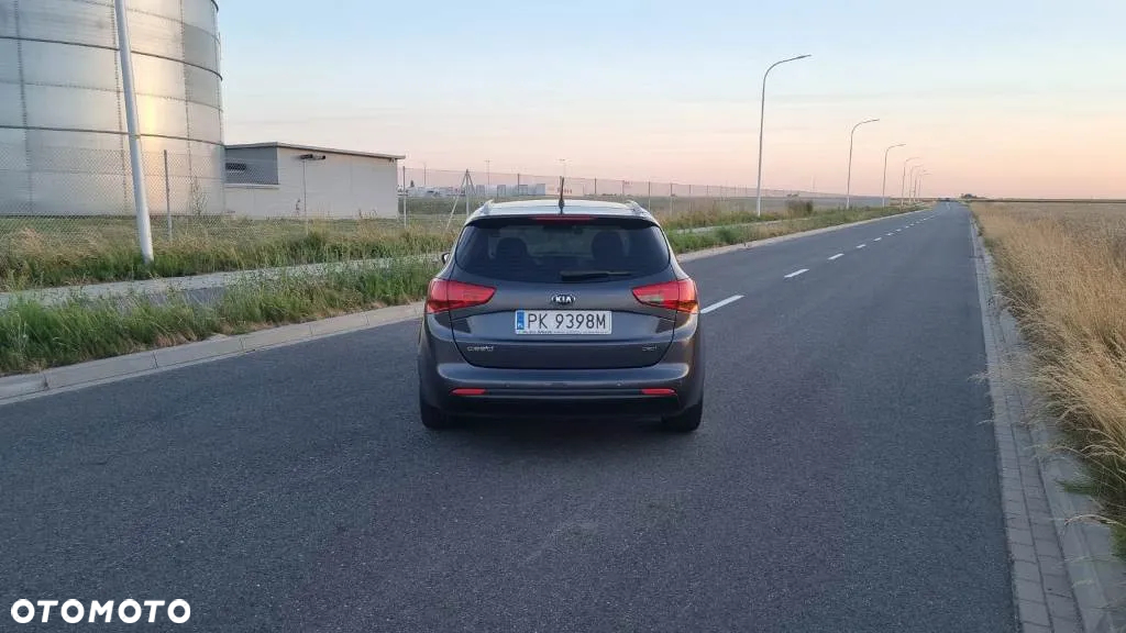 Kia Ceed Cee'd 1.6 CRDi XL - 5