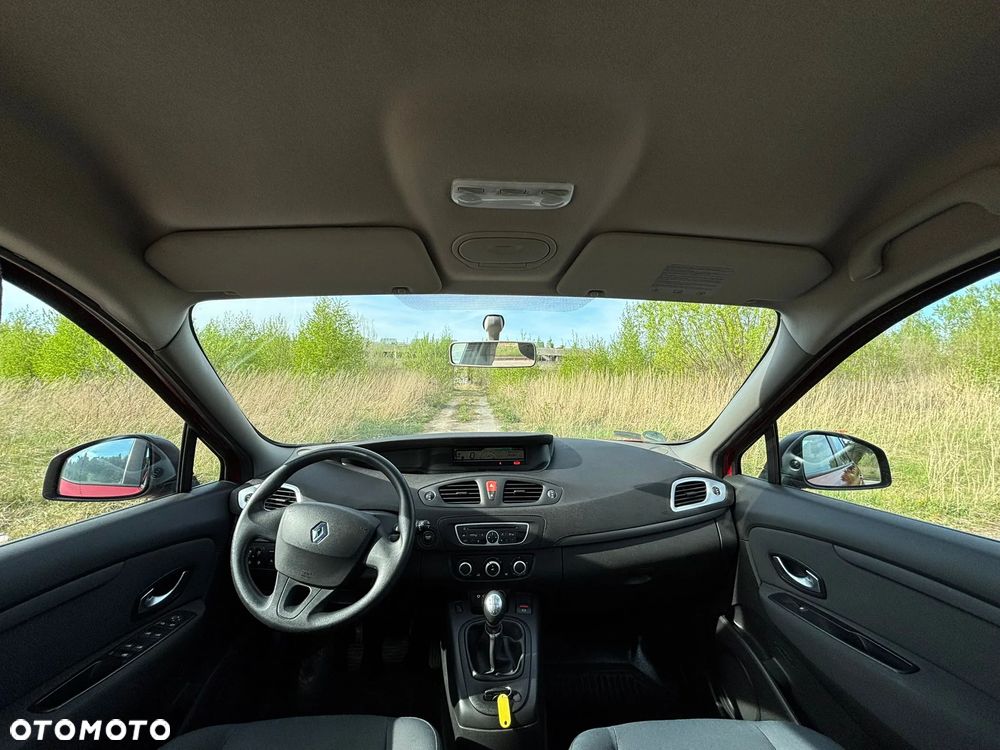 Renault Scenic 1.6 16V Expression - 10