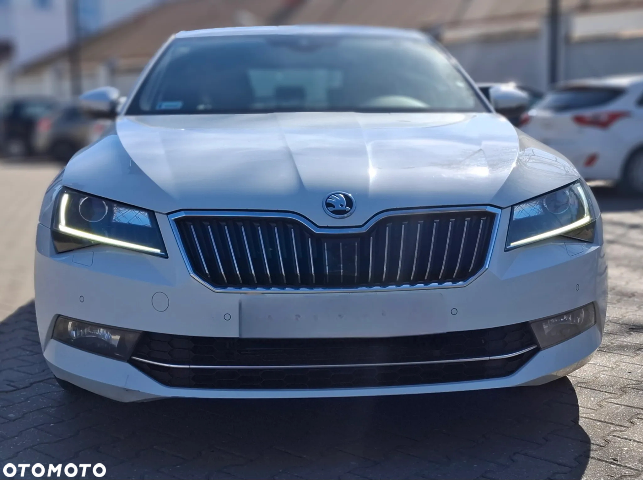 Skoda Superb 2.0 TDI 4x4 L&K DSG - 5