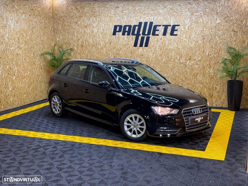 Audi A3 Sportback 1.6 TDI Attraction Special Edition - 24