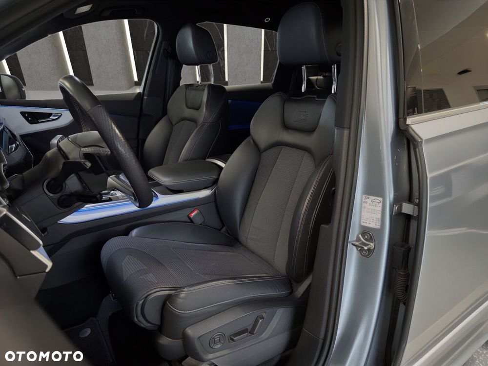 Audi SQ7 - 28