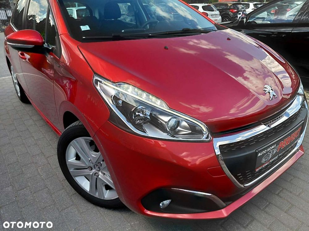 Peugeot 208 - 5