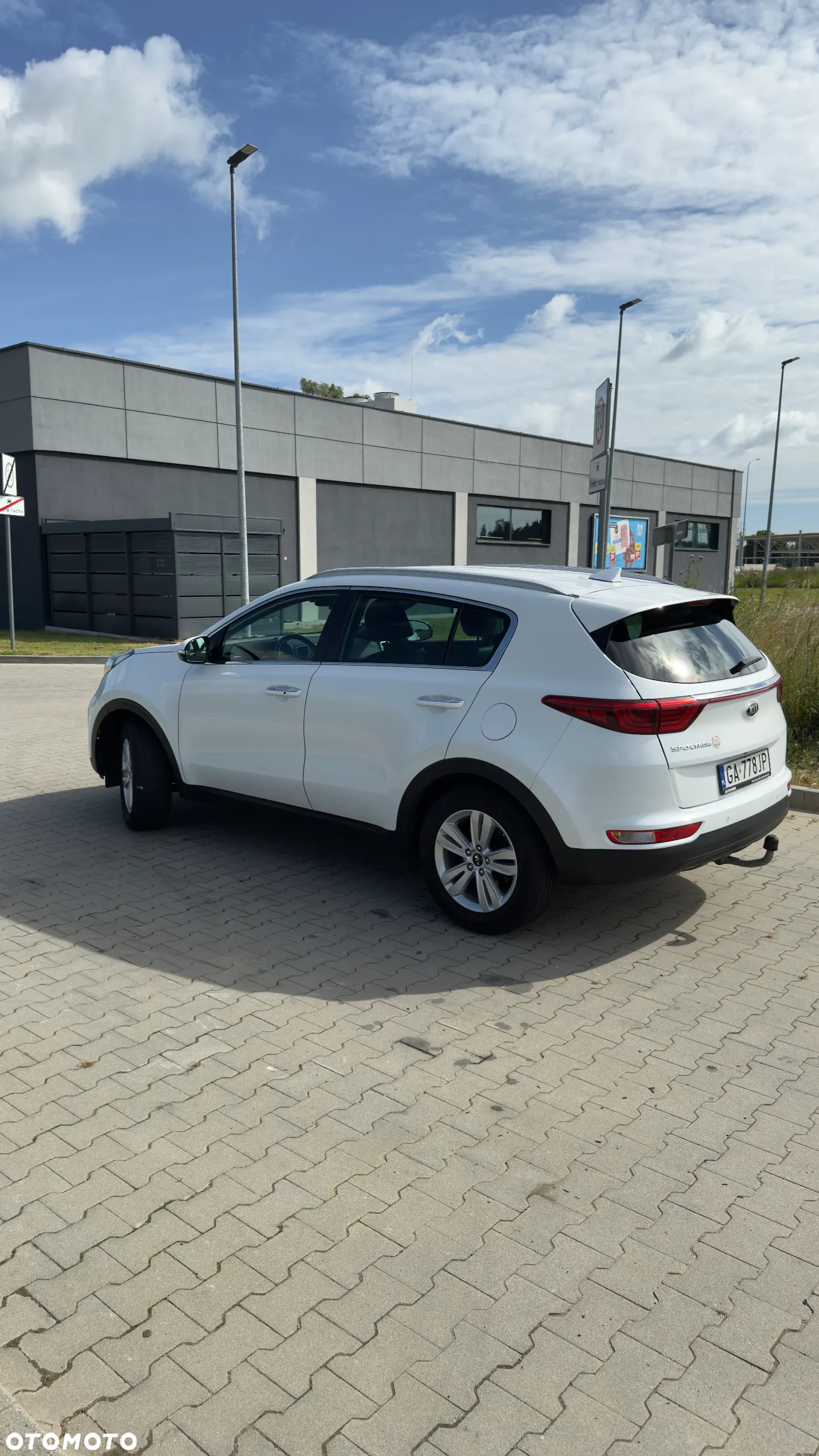 Kia Sportage 1.6 GDI 2WD Dream-Team Edition - 2