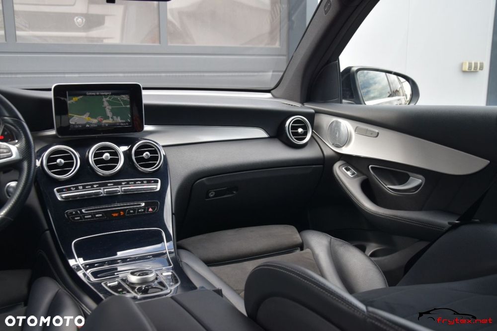 Mercedes-Benz GLC - 23
