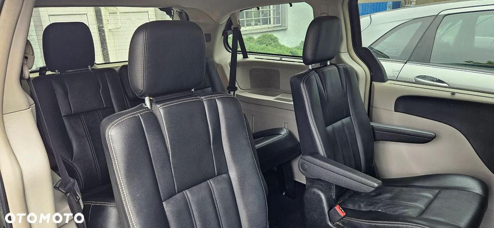 Chrysler Town & Country 3.6 Touring - 7