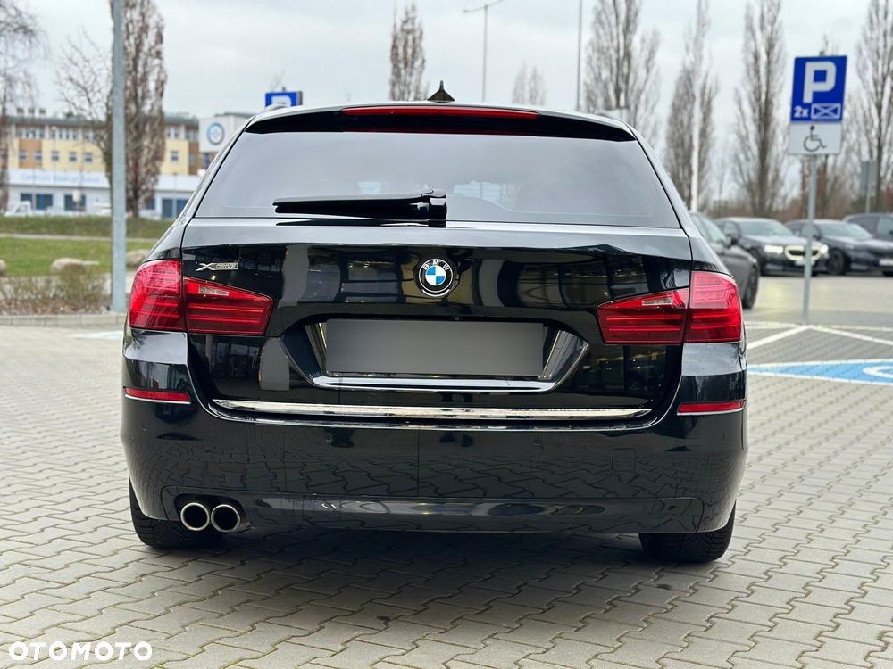 BMW Seria 5 525d xDrive Luxury Line - 25