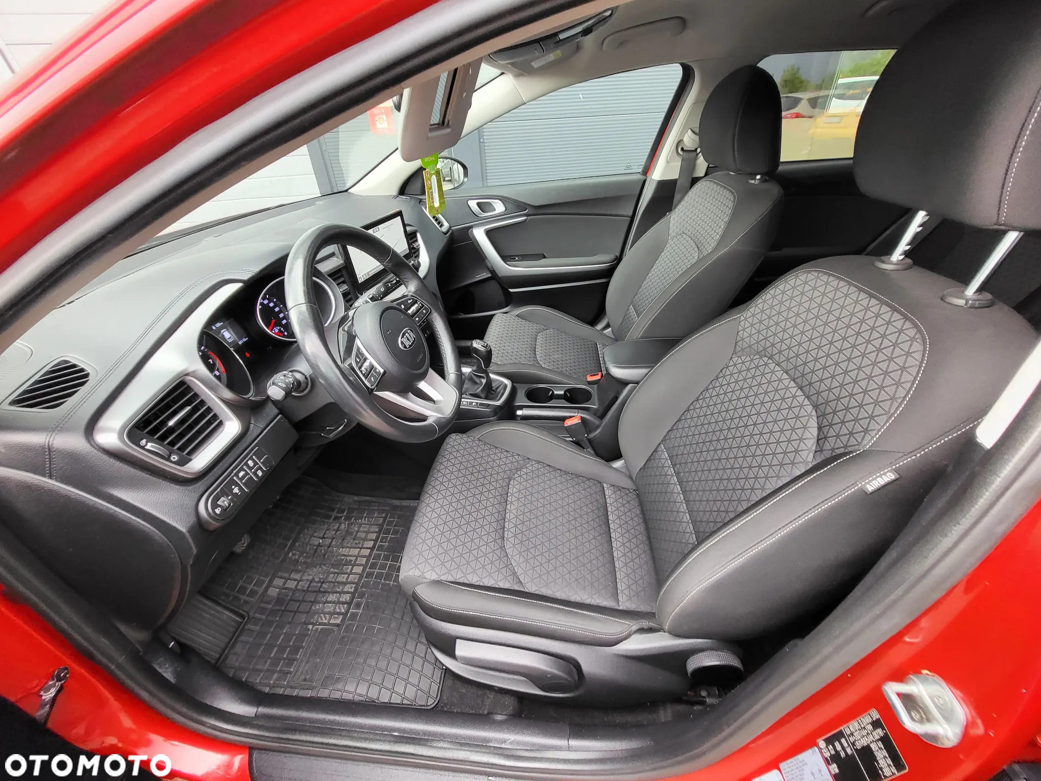 Kia Ceed SW 1.5 T-GDI OPF GT Line - 40