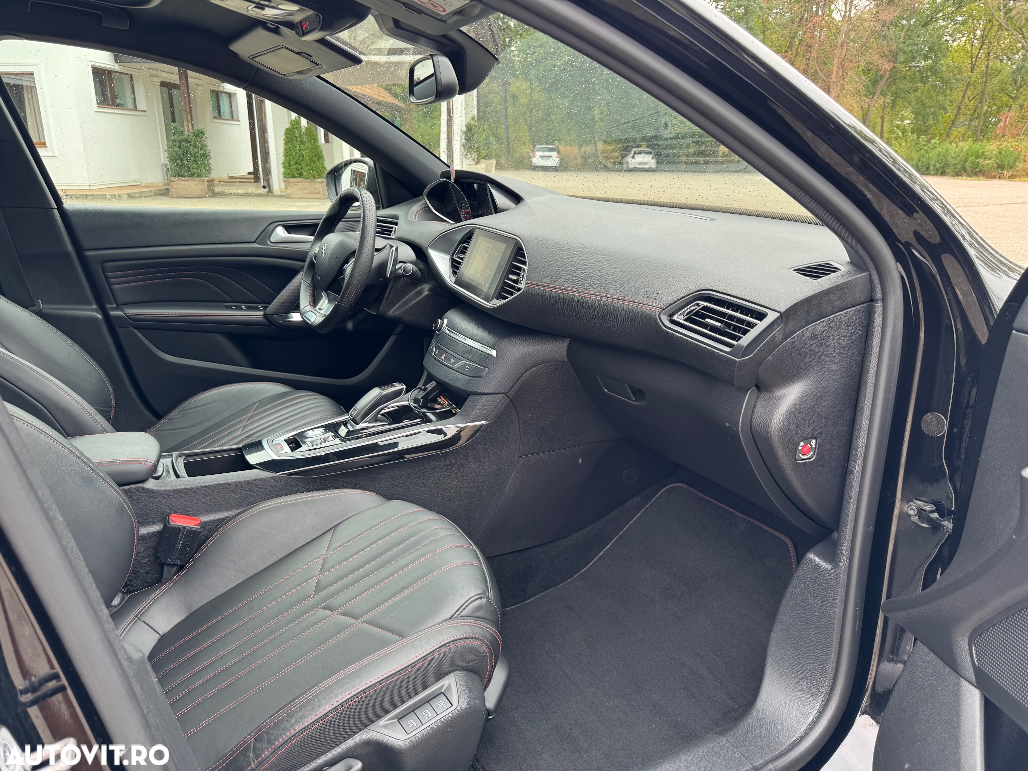Peugeot 308 SW BlueHDi 130 EAT8 GT - 20