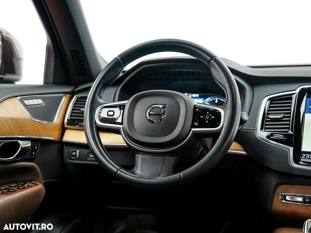 Volvo XC 90 D5 AWD Geartronic Inscription - 16