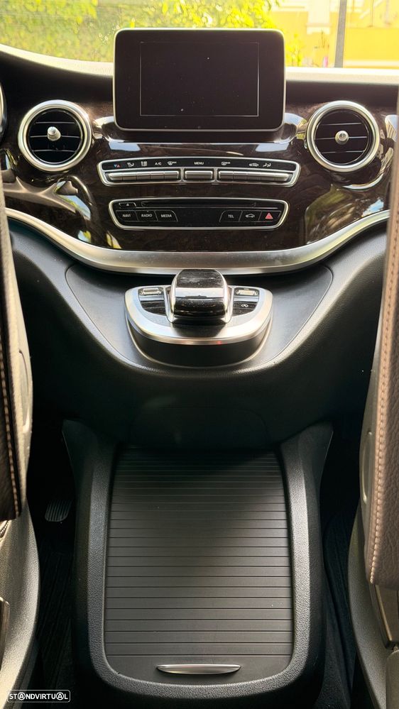 Mercedes-Benz V 220 d Longo Avantgarde Aut. - 22