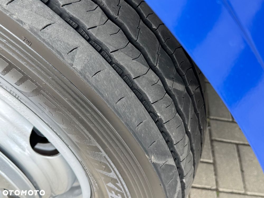 Mercedes-Benz ATEGO 816 KONTENER IZOTERMA  5.30m+ WINDA - 35