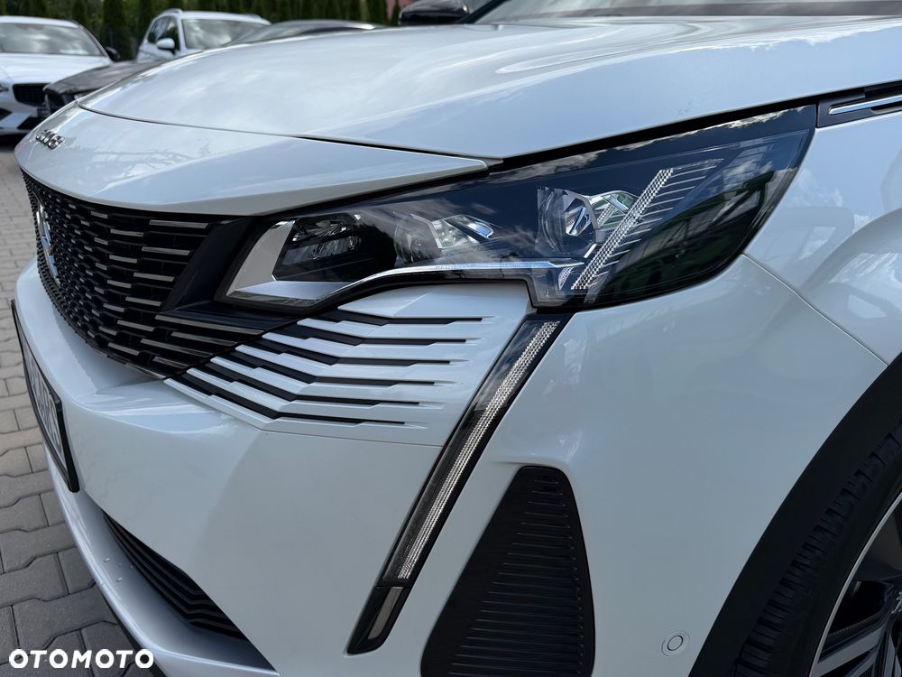 Peugeot 3008 1.6 PureTech HYbrid Allure S&S EAT8 - 21