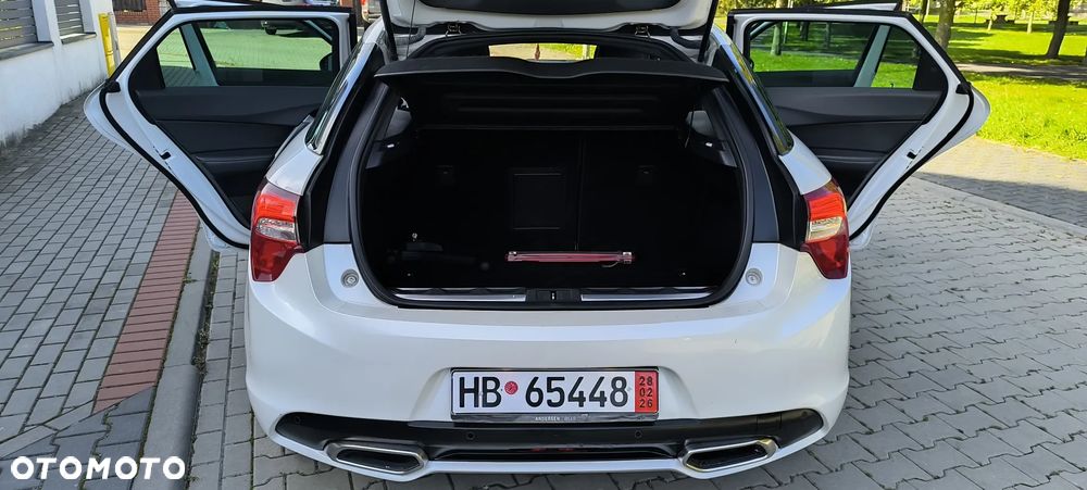Citroën DS5 2.0 HDi SoChic - 21