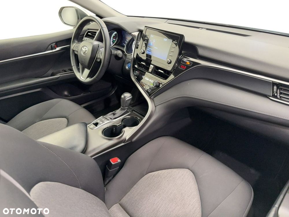 Toyota Camry - 15