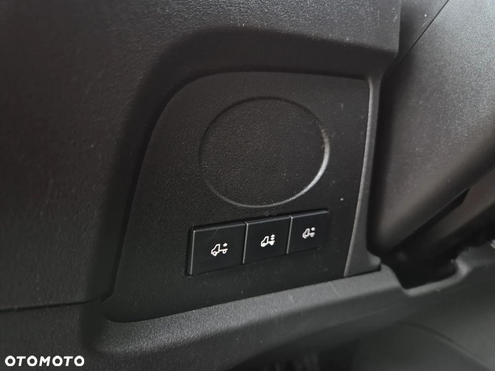 Iveco Daily 35S14 2.3 HPi Hi-Matic, kontener 8PAL, klima - 16
