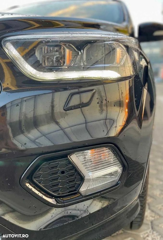 Ford Kuga - 8