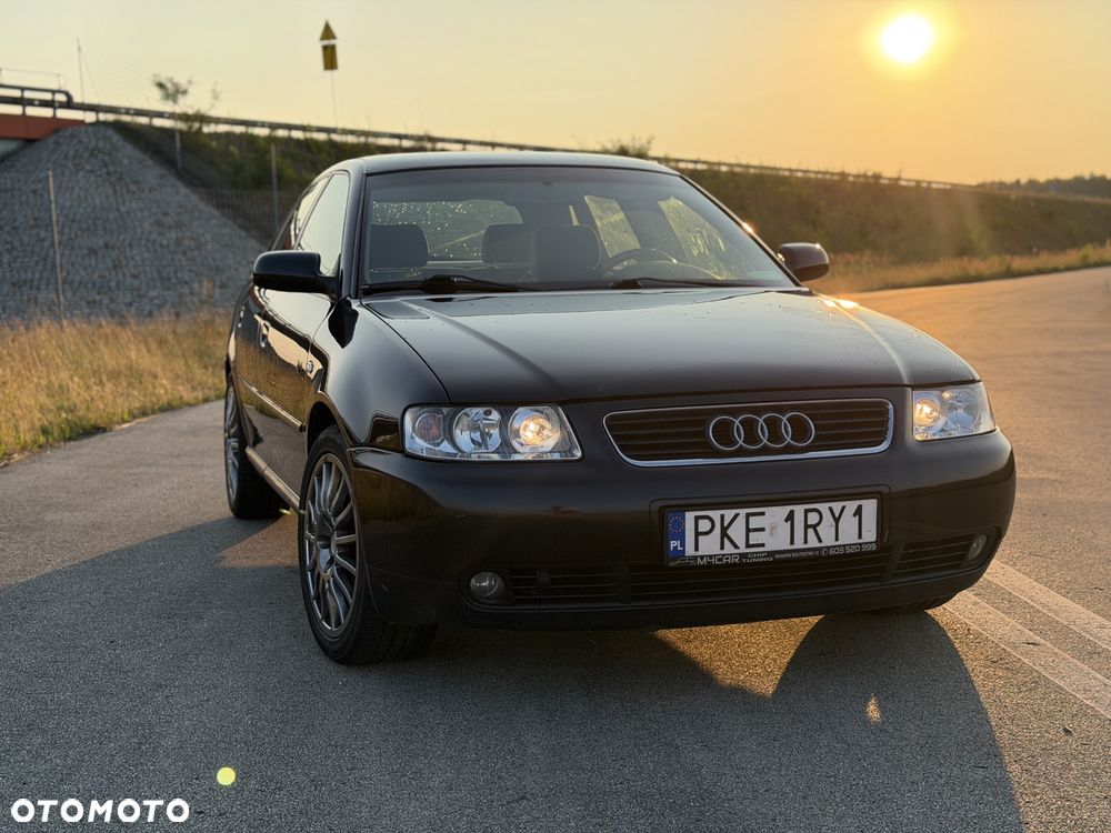 Audi A3 Sportback - 1