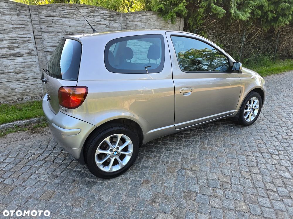 Toyota Yaris 1.4 D-4D - 8
