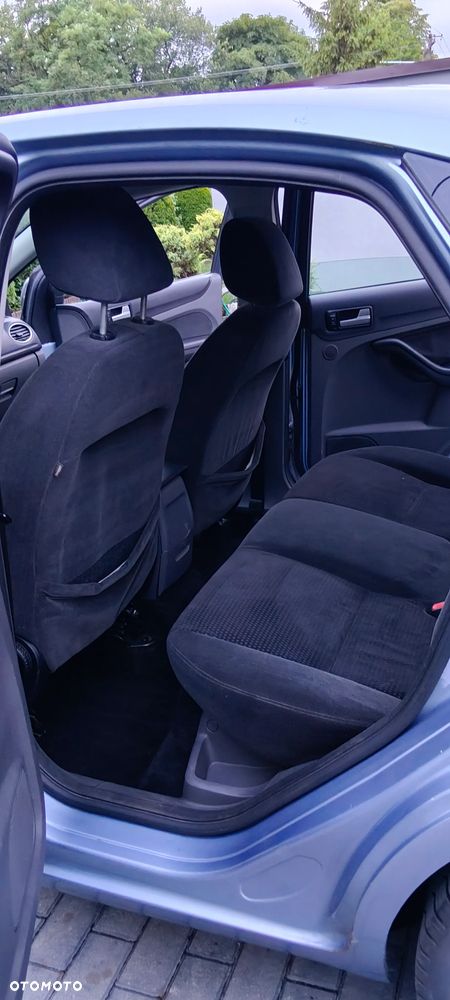 Ford Focus 1.6 TDCi Ghia - 10