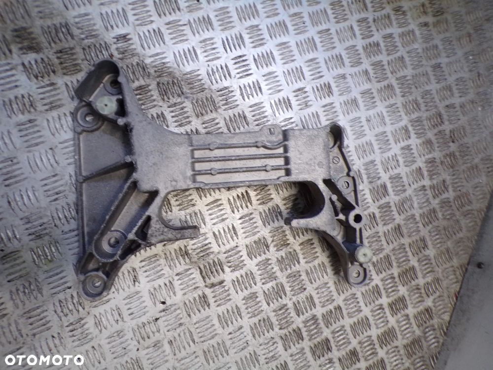 ŁAPA SKRZYNI BMW G20 G21 - 4