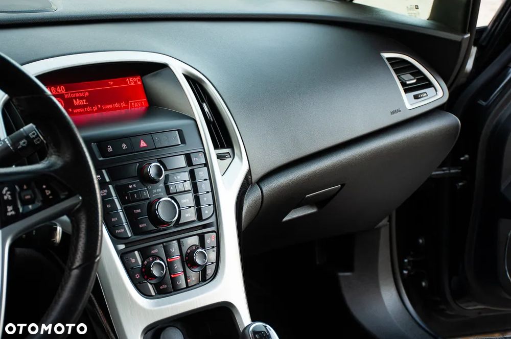 Opel Astra GTC 1.6 Turbo Innovation - 30