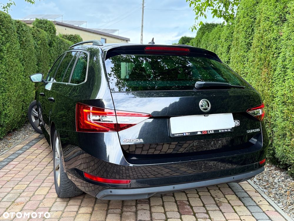 Skoda Superb 2.0 TDI DSG Ambition - 5