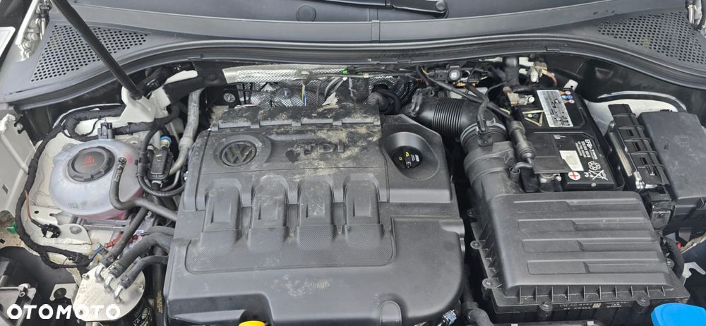Volkswagen Tiguan 2.0 TDI SCR 4MotION DSG R-Line - 12