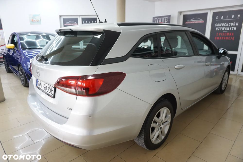 Opel Astra 1.6 CDTI Enjoy - 10